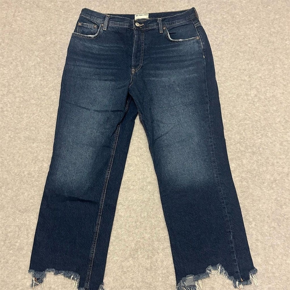 Free People Maggie Mid-Rise Straight Leg Sequoia Blue Chewed Hem Jeans 31